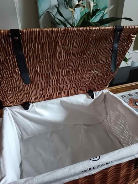 Photo of free Basket hamper (Toddington LU5) #2