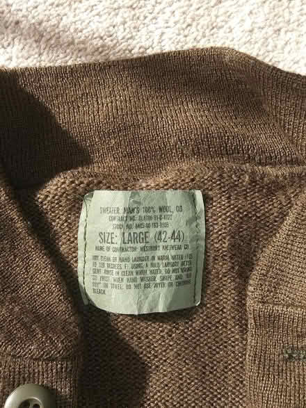 Photo of free Wool sweater l (10532) #1