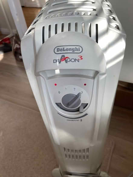 Photo of free Delonghi Oil Filled Radiator (Wimbledon Village SW19) #1