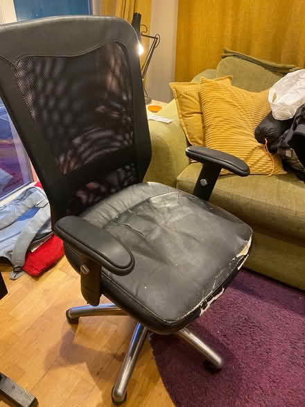 Photo of free Swivel office chair (Marple SK6) #1