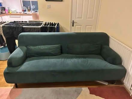 Photo of free Green sofa (Hoxton N1) #3