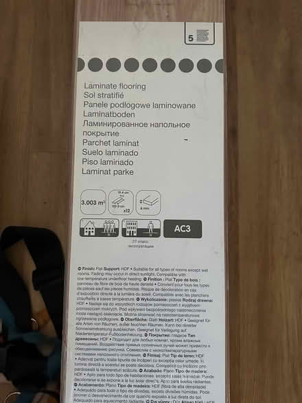 Photo of free Oak laminate flooring (BR4) #4