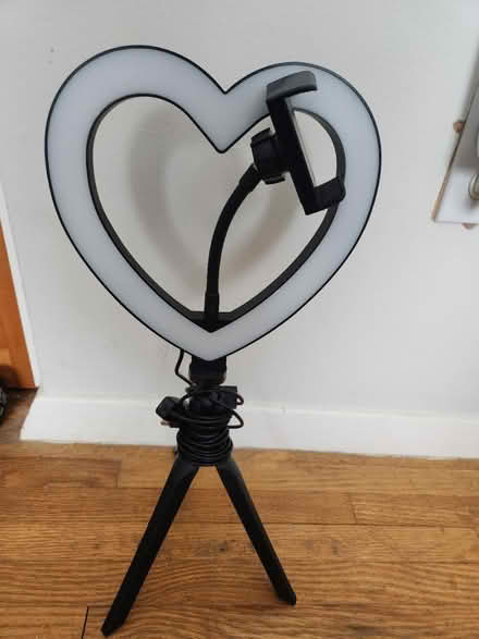 Photo of free Social media light (Wheaton, MD) #2