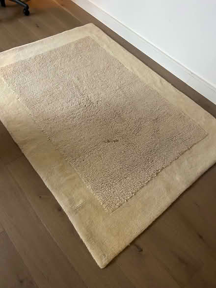 Photo of free Cream wool rug (Whitechapel E1) #1