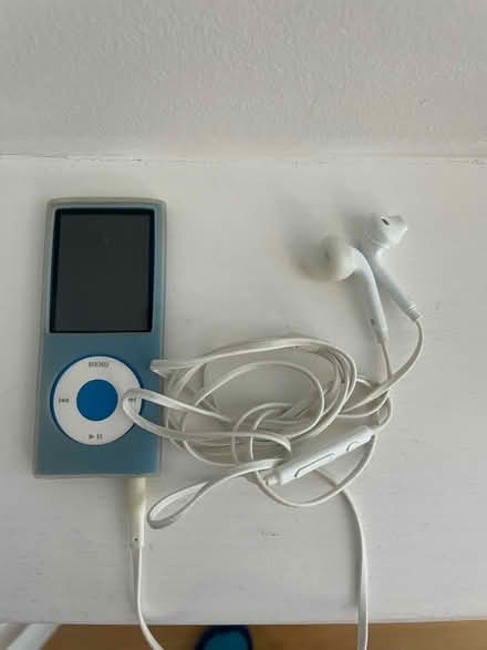 Photo of free bundle of cables & small electronics (chargers, fitness (West Brompton SW6) #1