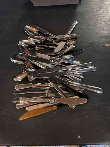 Photo of free A mixed box of cutlery (Lambs Green RH12) #1