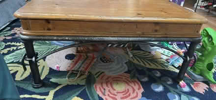 Photo of free Coffee table (newark) #3