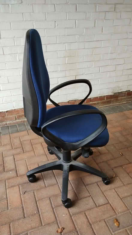 Photo of free Office chair (Bricket Wood AL2) #1