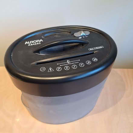 Photo of free Aurora AS424c Desktop shredder & Oil (Liss Forest GU33) #2