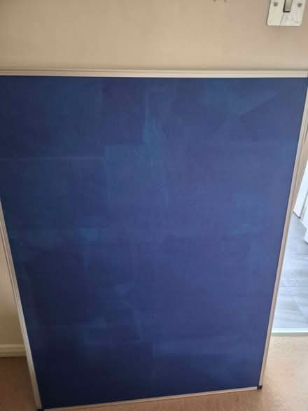 Photo of free Pin board - blue (Croham CR2) #1