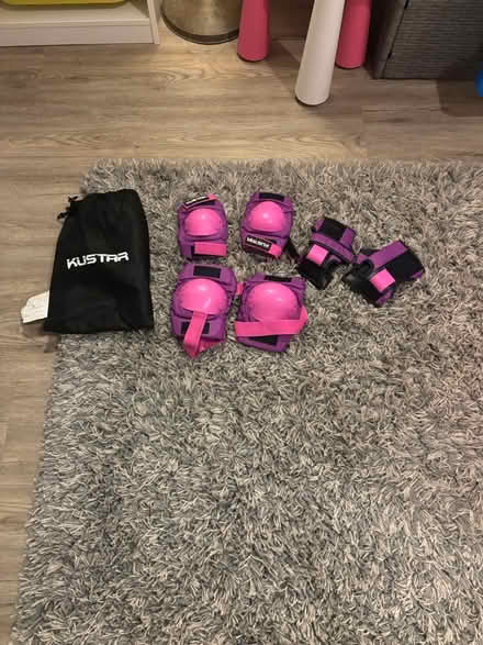 Photo of free Kustar knee / elbow / wrist protect (Maghull, L31) #1