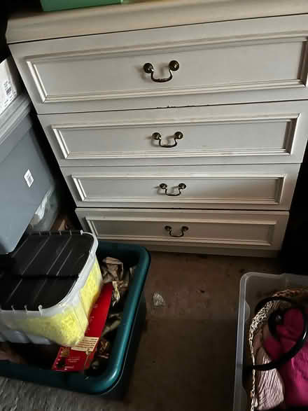 Photo of free White set of drawers (Hockley Heath B94) #1
