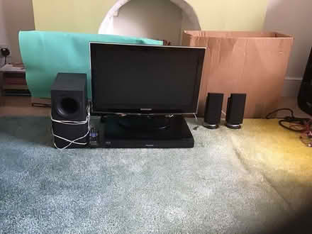 Photo of free Panasonic SA–BT222 and Samsung TV (Wescott RG40) #1