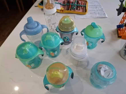 Photo of free Sipppy cups & bottle (St. Albans AL1) #1