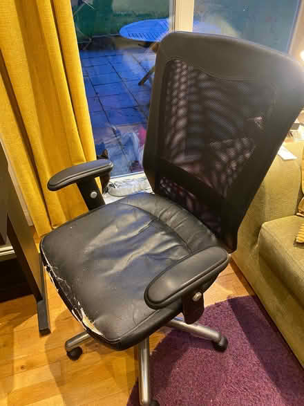 Photo of free Swivel office chair (Marple SK6) #2