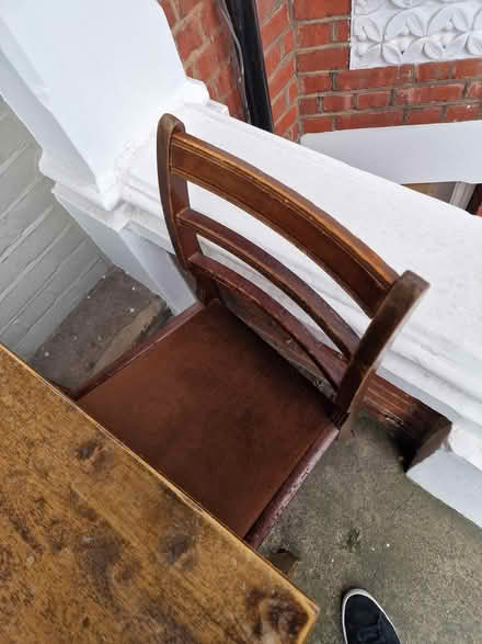 Photo of free 3 chairs & 1 table (SW6) #1