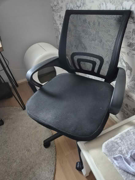 Photo of free Office chair (Malden manor) #1