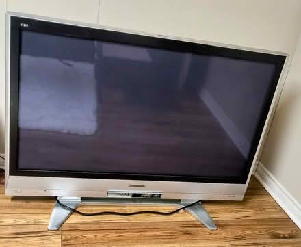 Photo of free 50" tv (Old Barrhaven) #2