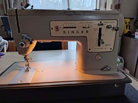 Photo of free Singer Stylist 457 (Ham TW10) #1