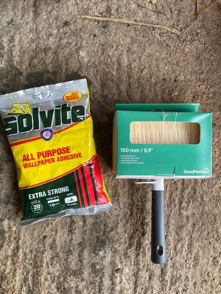 Photo of free Wallpaper adhesive and brush (New Marston OX3) #1