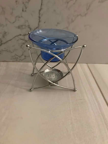 Photo of free Blue holder with metal stand (Kennedy/16th in Markham) #1