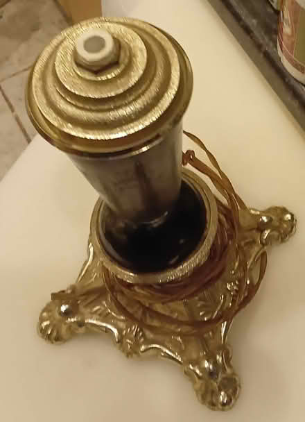 Photo of free Brass-and-marble-look lamp to rewire (Dalston E8) #1