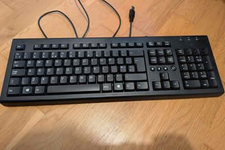 Photo of free LCD Monitor, Keyboard, Mouse (ME13) #2