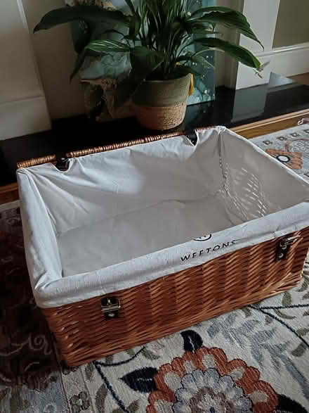 Photo of free Basket hamper (Toddington LU5) #3