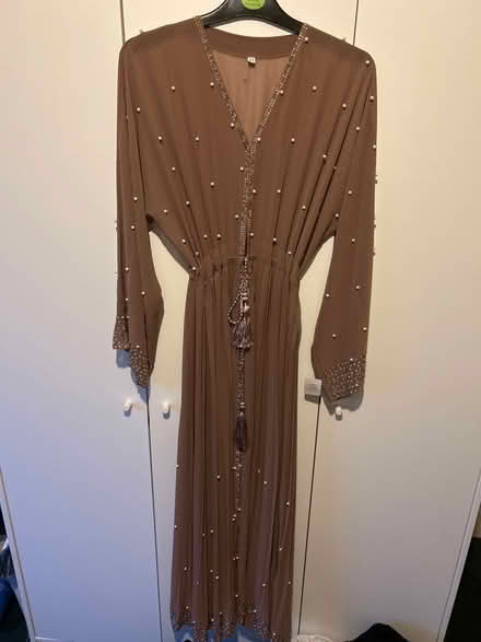 Photo of free Brand New Abaya with pearls (Highams Park E4) #2