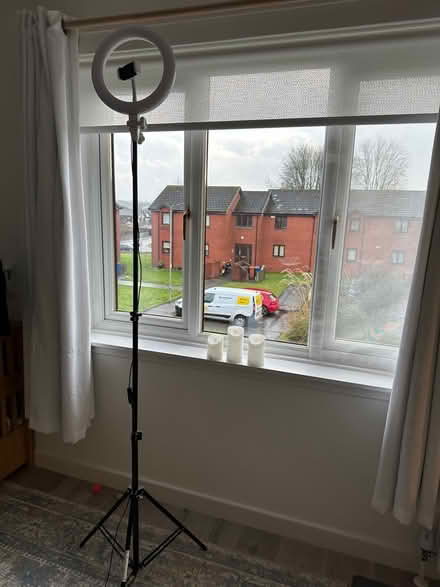 Photo of free Phone light stand, adjustable (East Dunbartonshire G64) #4