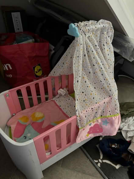Photo of free Dolly baby bed (Welland WR13) #2