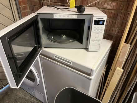 Photo of free Panasonic Microwave Oven (PL7) #2