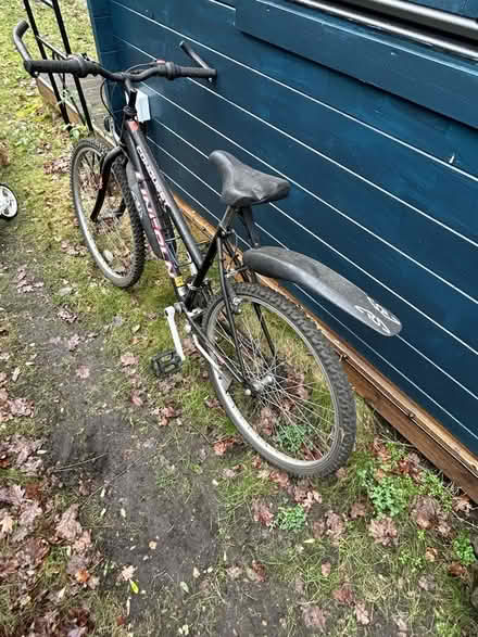 Photo of free Women’s bike (GU21 4) #2