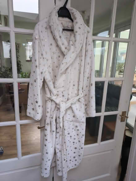 Photo of free Ladies dressing gown, Size 16-18 (Old Coulsdon CR5) #2