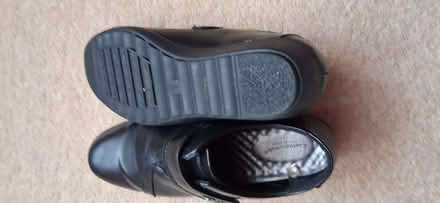 Photo of free black shoes size 7 used once (Wigmore LU2) #3