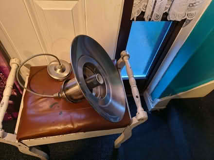 Photo of free stool, letter box cage, picture (Herdings S14) #3