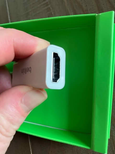 Photo of free Mini DisplayPort to HDMI Adapter (Lansdowne) #2