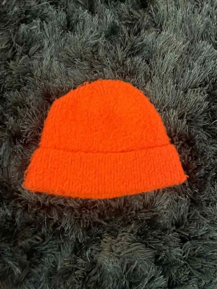 Photo of free Orange hat (SW11) #1