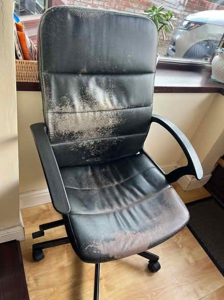 Photo of free Black Gas Lift Desk Chair (Trow Point NE34) #1