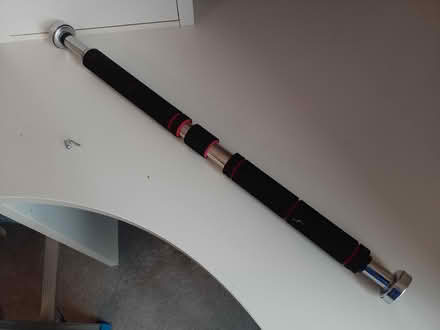 Photo of free Pull-ups bar (Wokingham RG40) #1