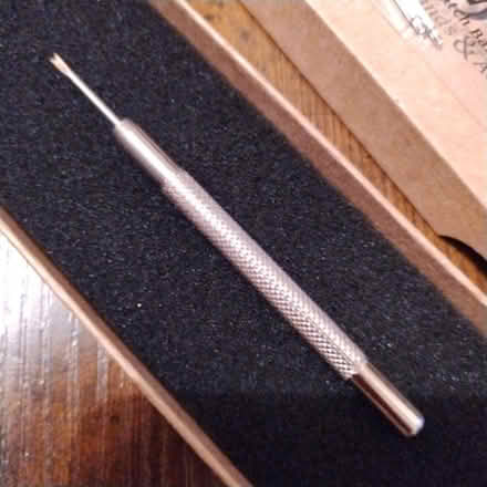Photo of free 16mm watch strap spring bars & tool (S11 Brincliffe) #4