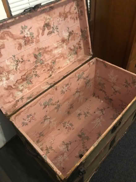 Photo of free Vintage trunk (Southbridge) #2