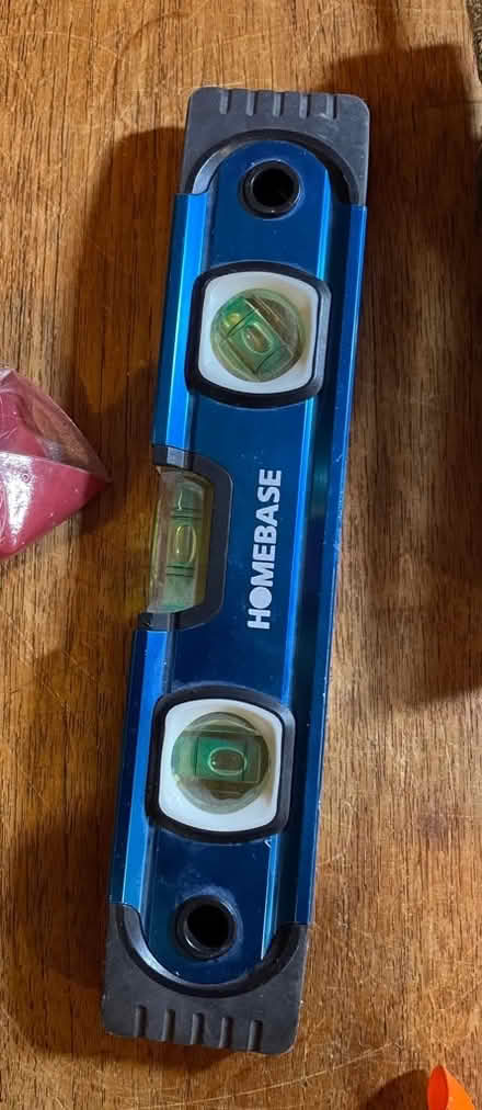 Photo of free Selection of diy pieces incl spirit level (Ham TW10) #3