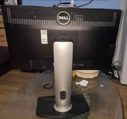 Photo of free Pc screen (Manor Park E12) #1