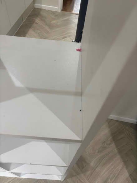 Photo of free White unit (GL54) #3