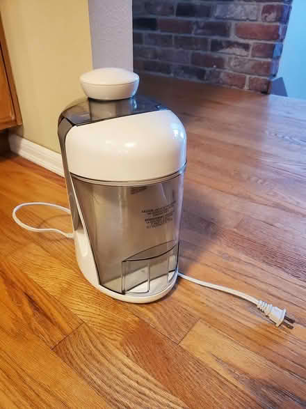 Photo of free Hamilton Beach Juicer (Downtown Bothell) #2
