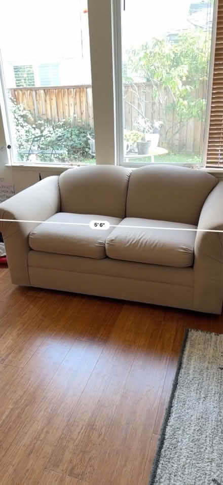 Photo of free Love seat couch / sofa (East Palo Alto) #3