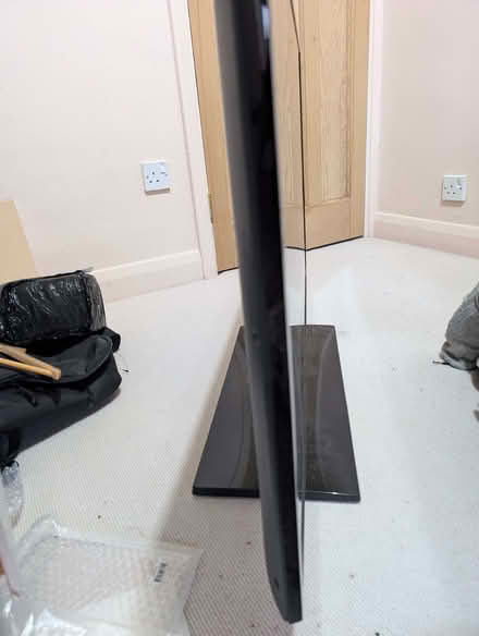 Photo of free 43 inch Samsung TV (New Marston OX3) #2