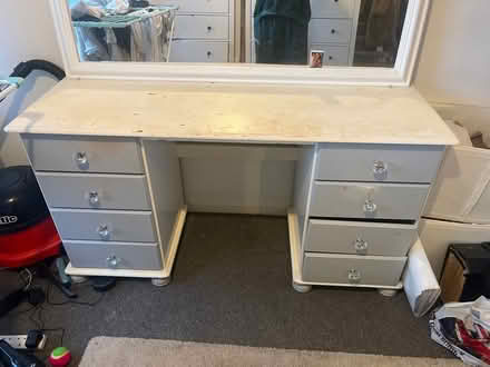 Photo of free Make up desk with draws (Nottingham ng5) #1