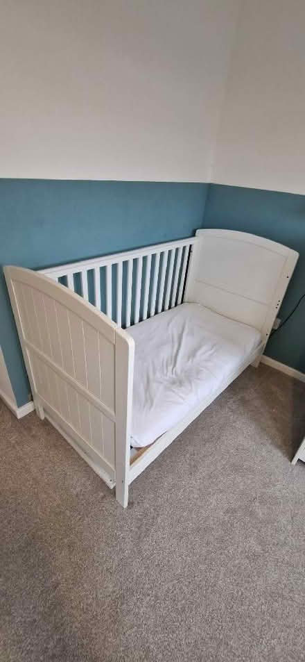 Photo of free Mammas and Pappas cotbed (Southdown AL5) #4